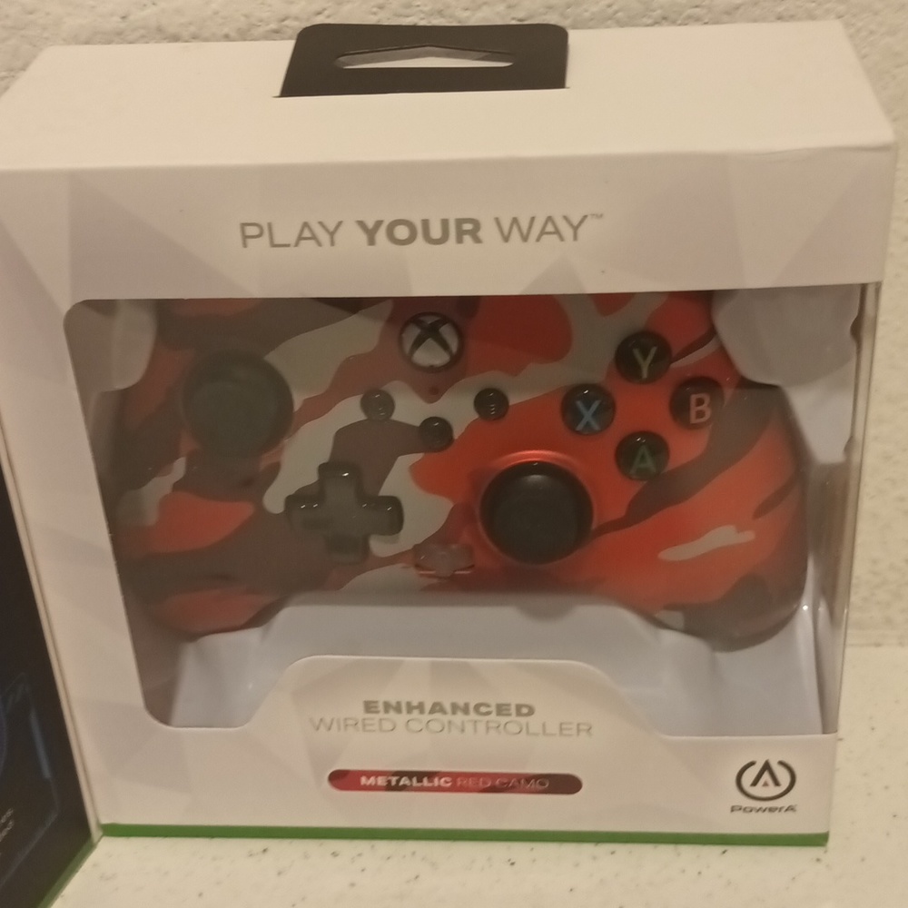 Xbox enhanced wired controller - Picture 2 of 3